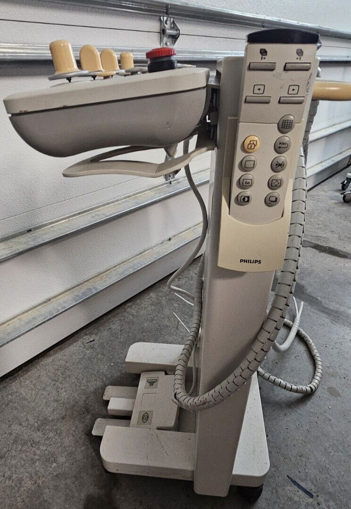 PHILIPS 9896 001 41562 MD ELEVA REMOTE STAND CONTROL with Stand and Control