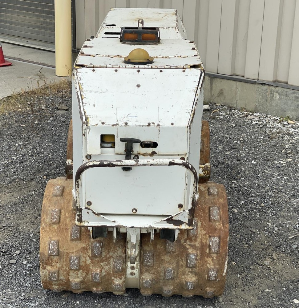 WACKER NUESON RT820 TRENCH ROLLER: yr 2000/compactor/comb.roller |FA10101958