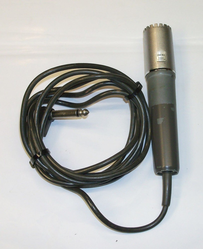 General Electric DM-162 Dynamic Microphone  with 1/4" plug