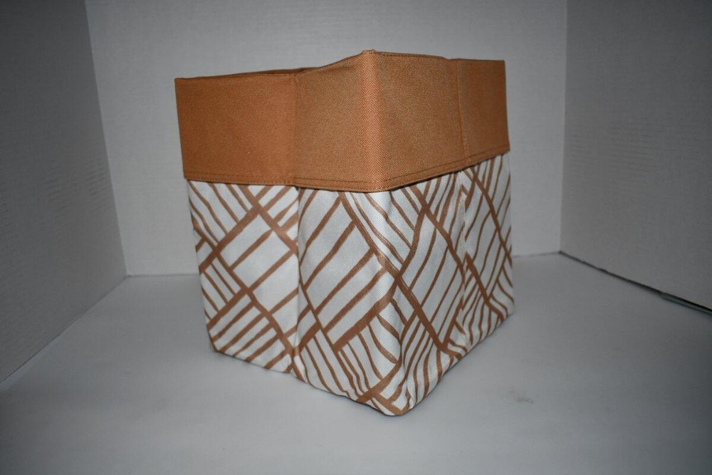 Thirty One Medium Reversible Binin Fawn Patchwork NWT