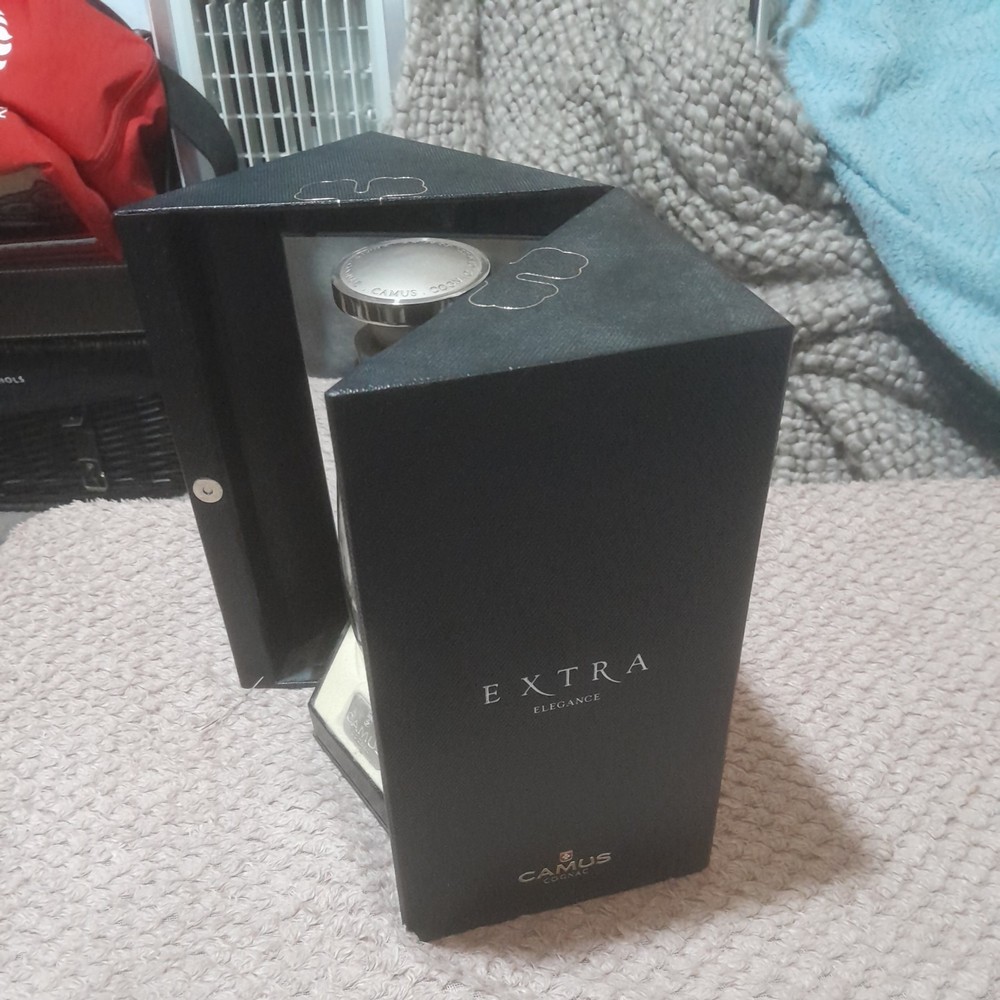 Authentic Empty Camus Extra Cognac Rare Crystal bottle 70cl Excellent Condition