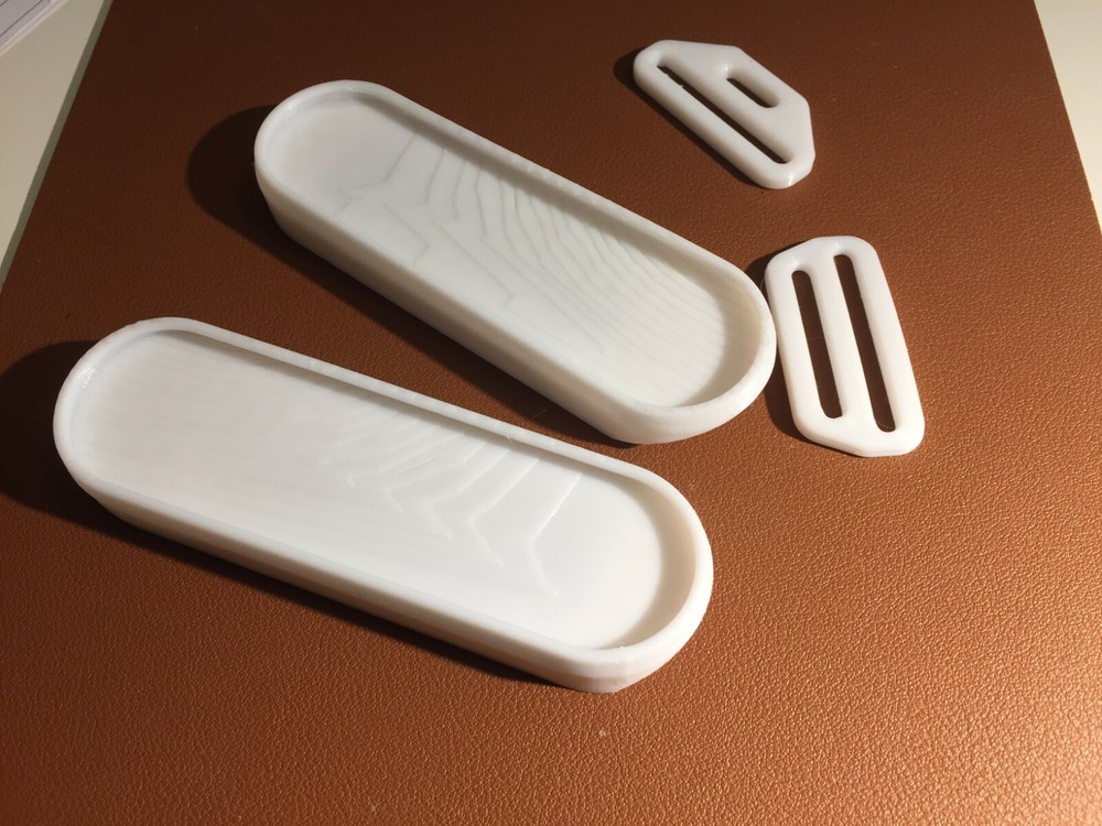 White Deluxe Audio Strap (DAS) on Oculus Quest 2 Adapter Kit with Magic Tape