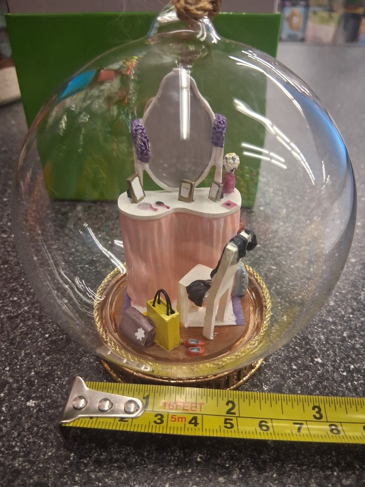 Flavia Milano Memory Daughter Globe