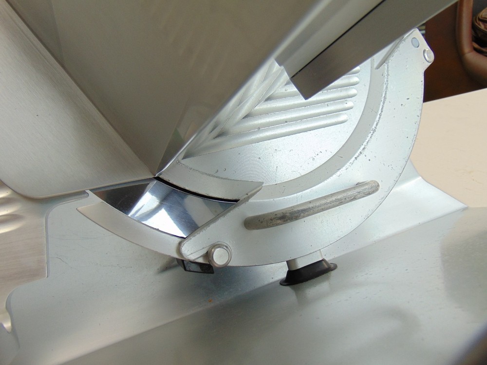 Bizerba 13” Blade Automatic Gravity Feed Deli Slicer