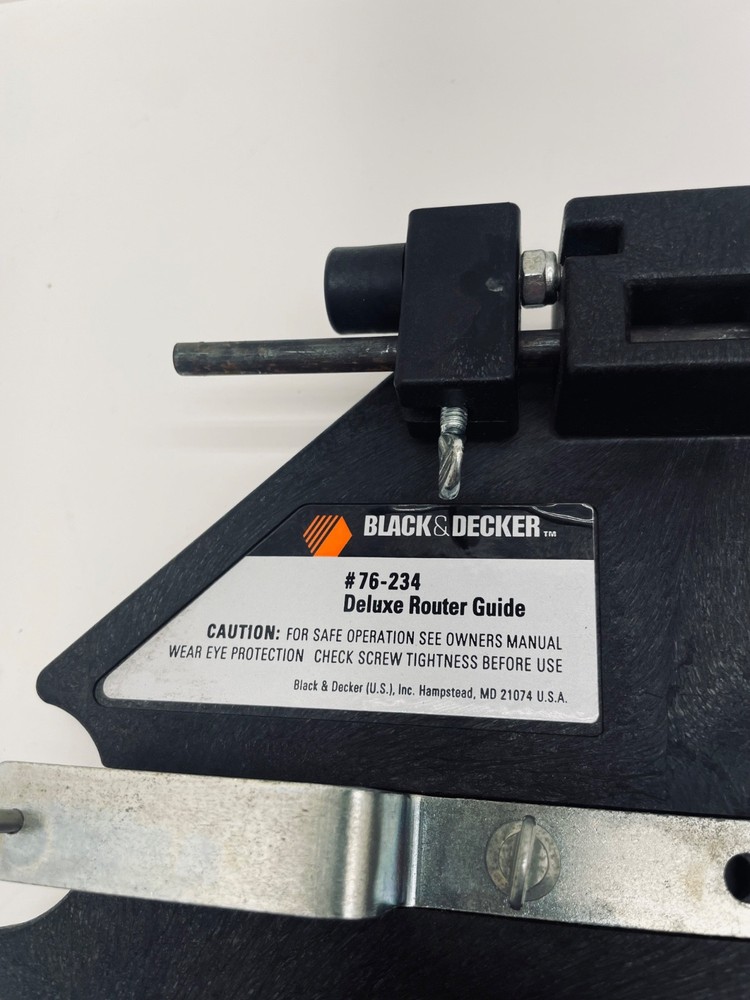 Black & Decker #76-234 deluxe router guide