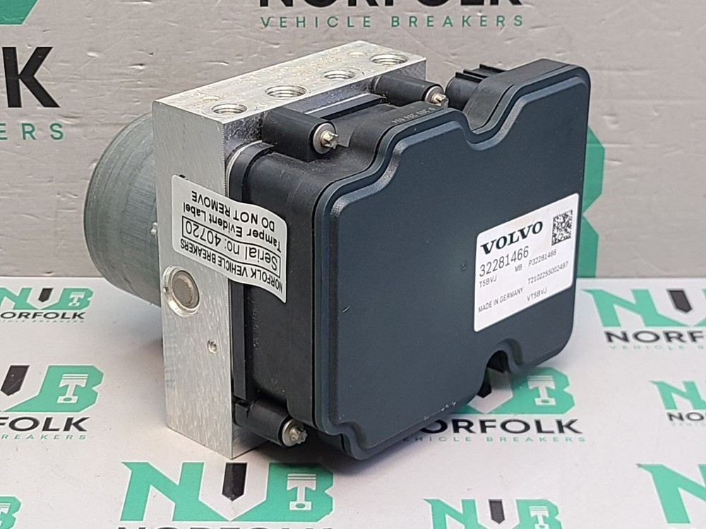 VOLVO XC40 ABS Pump Modulator Control Unit 32281466