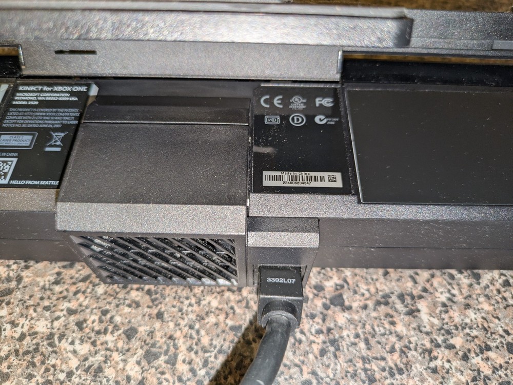 Used XBOX One Kinect Sensor Model 1520 and NEW Unopened Kinect Adapter