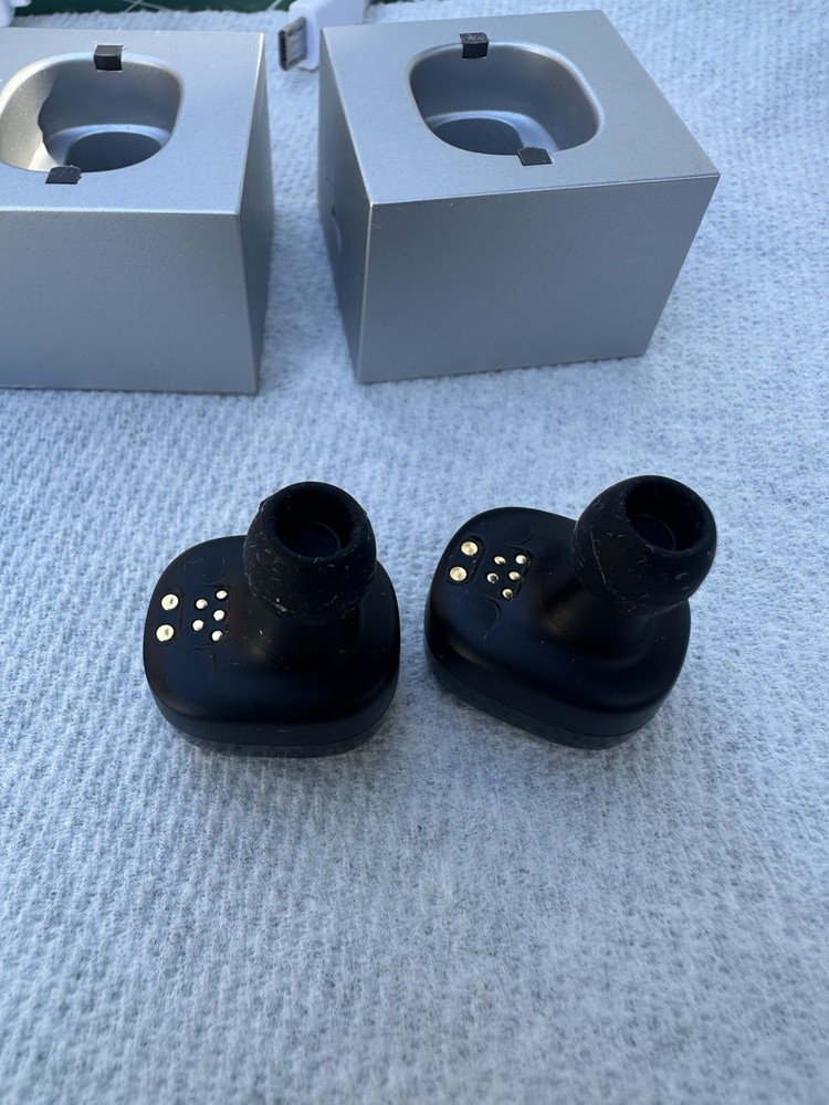OLIVE SMART HEARING AID SET - Made In Korea- READ!