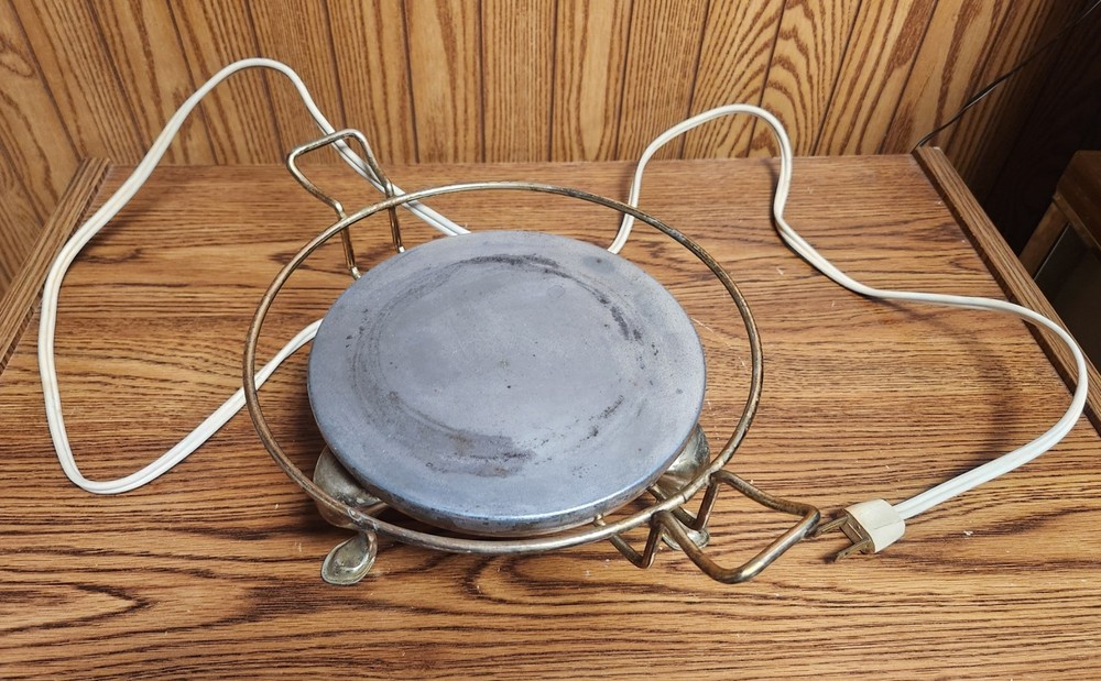 Vintage Atlantic Precision Works Round Warmer