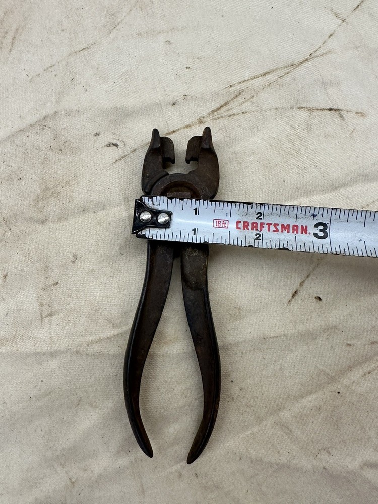 Vintage HOG RING Pliers?
