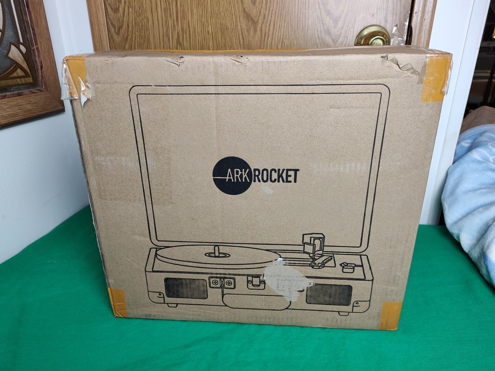 Arkrocket Curiosity Suitcase Bluetooth Turntable Vintage 3-Speed Record Player