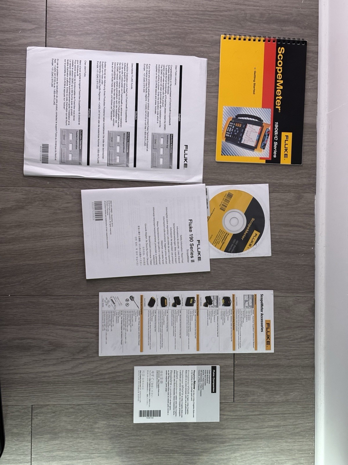 Fluke 190-204 Scopemeter 4CH 200MHz 2.5GS/s w/ Probes & Case