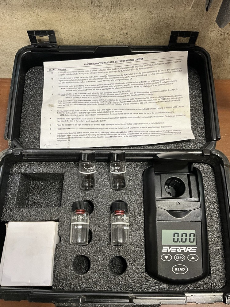 EVERPURE MODEL 1200 DIGITAL BROMINE ANALYZER KIT POWERS ON