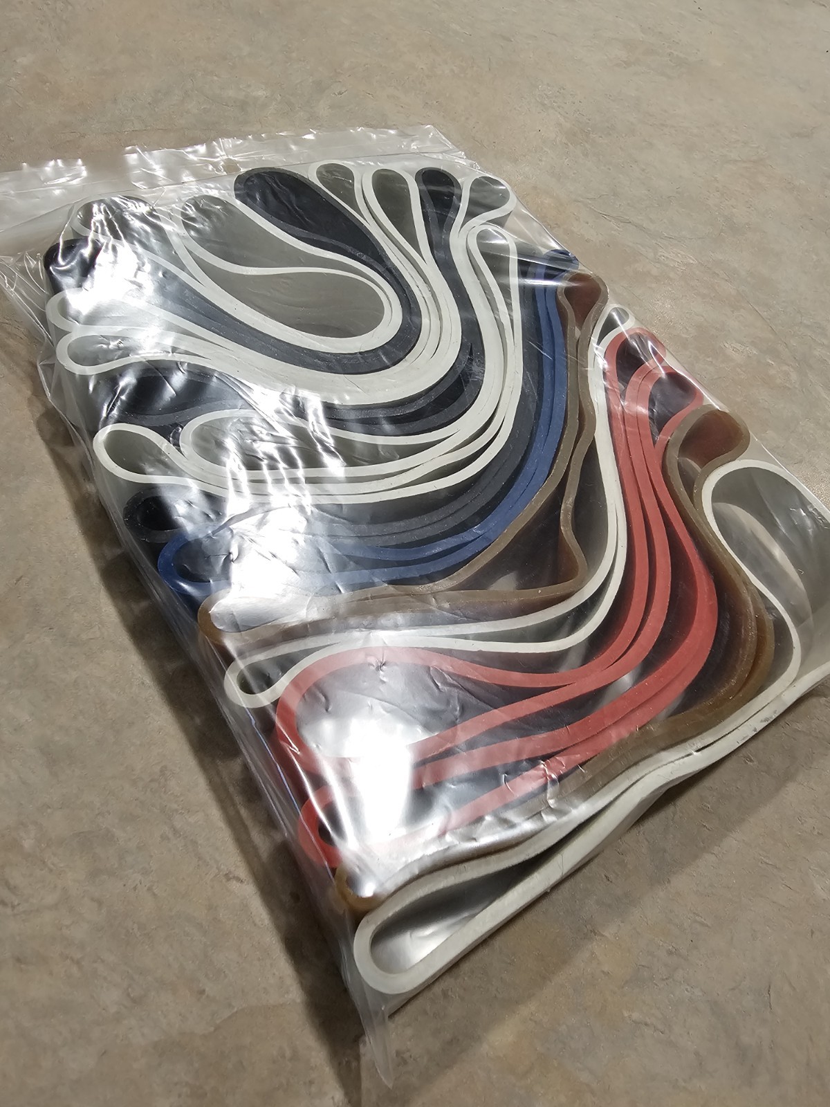 2nds Pack of 15 Dally Wraps Assorted Colors Rubber, Team Roping Saddle Horn