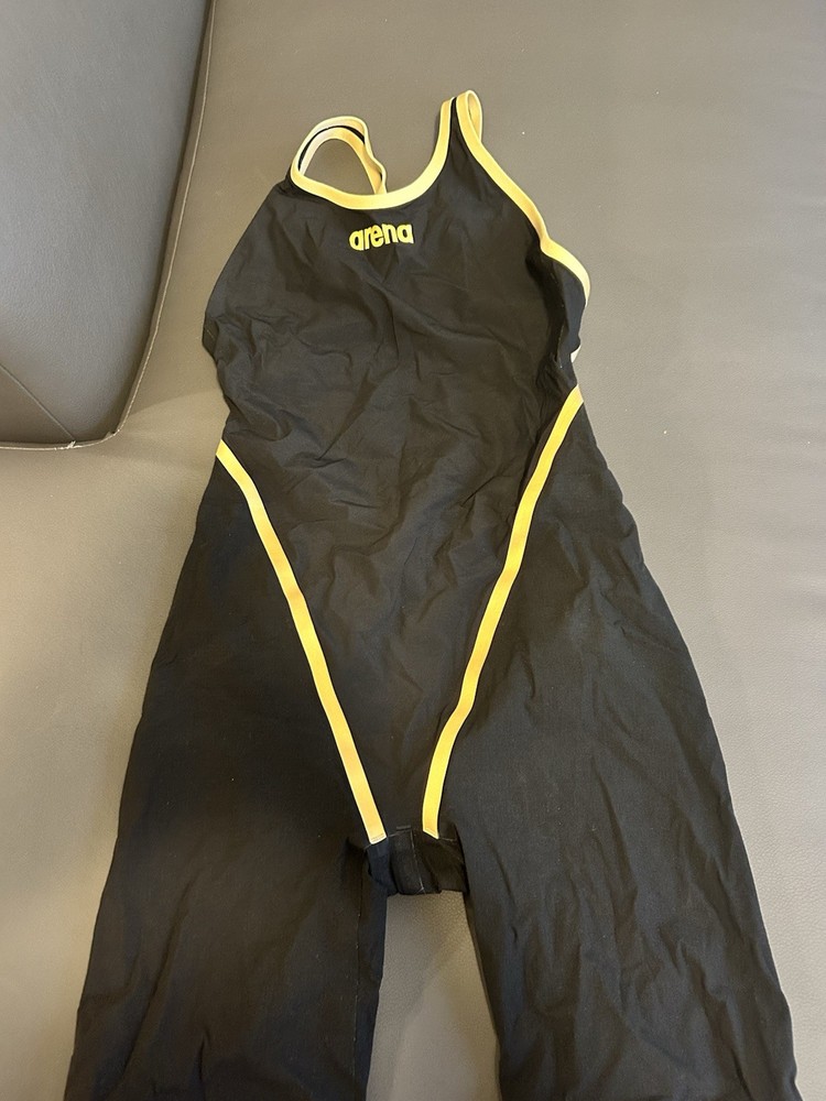 Arena Powerskin Carbon Glide Size 28 Open back