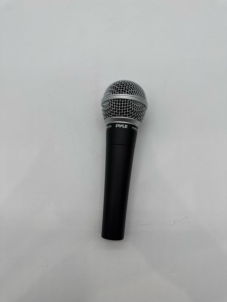 Pyle PDMIC58 Dynamic Cardioid Microphone XLR Cable 15ft Unidirectional Black