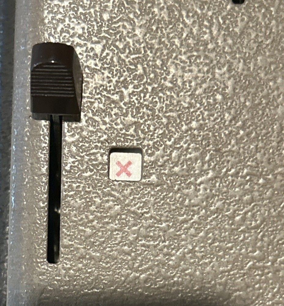 Victor Automatic Calculator Adding Machine Model 73 85 54, Powers On Read