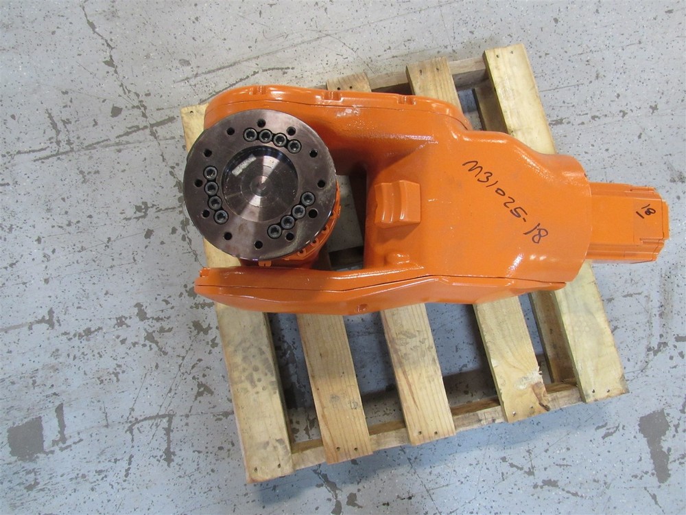 ABB ROBOT IRB6650 WRIST TYPE 2 3HAC8114-3