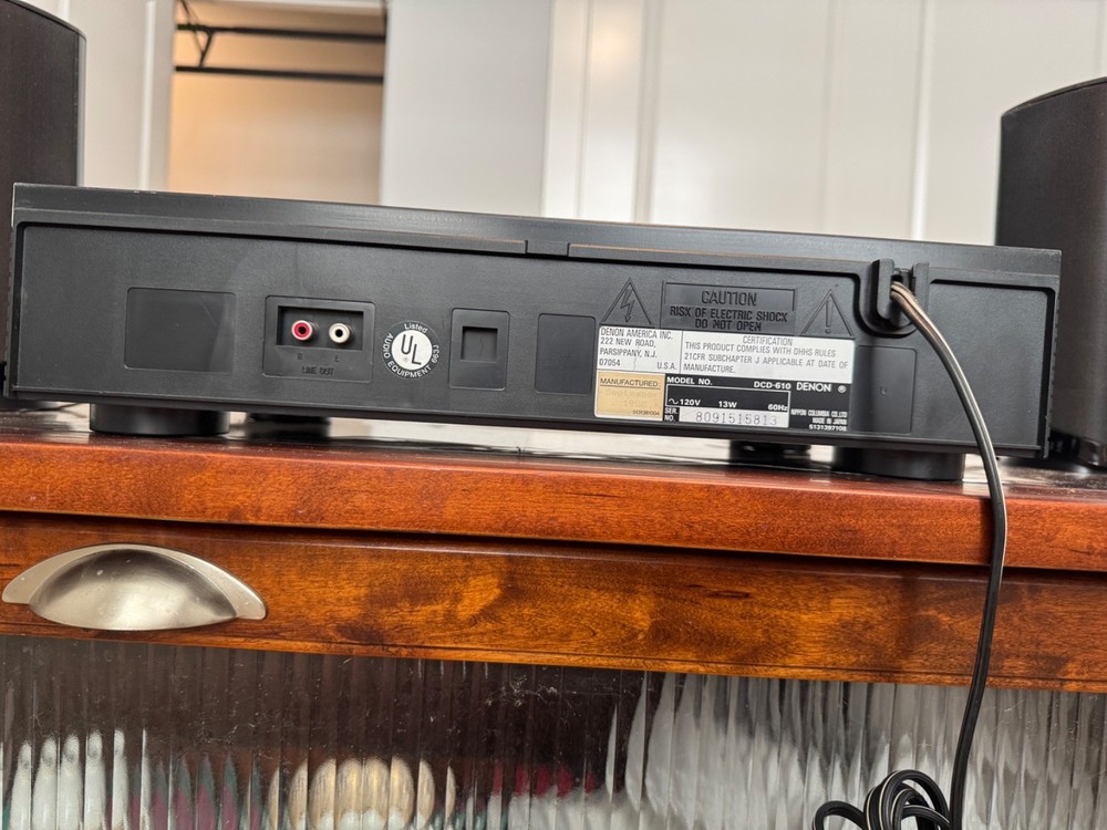 Denon DCD 610 CD player Not working, Parts Only