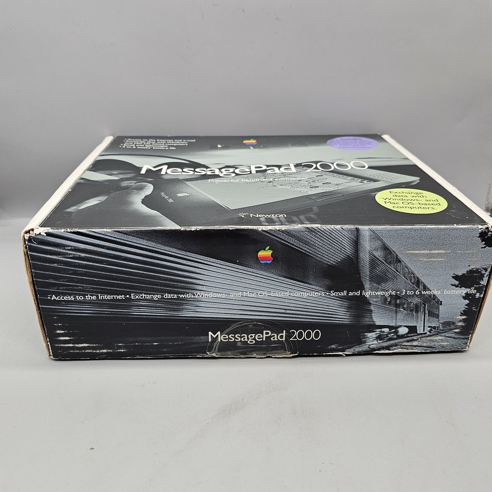 Newton/ Apple MessagePad 2000 Bundle in BOX ALL ORIGINAL Paperwork ACCESSORIES
