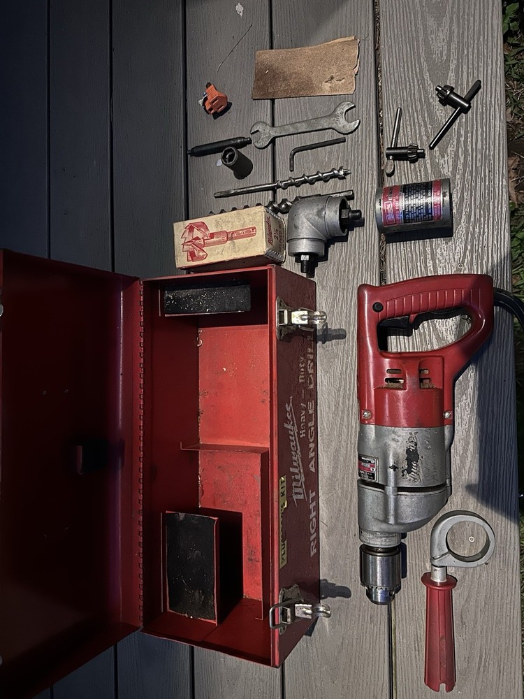 MILWAUKEE RIGHT ANGLE PLUMBERS DRILL KIT OLD STOCK