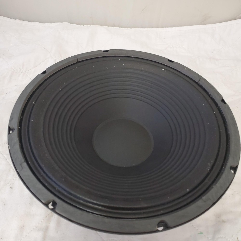 Eminence Speaker Guitar Amplification System Line 6