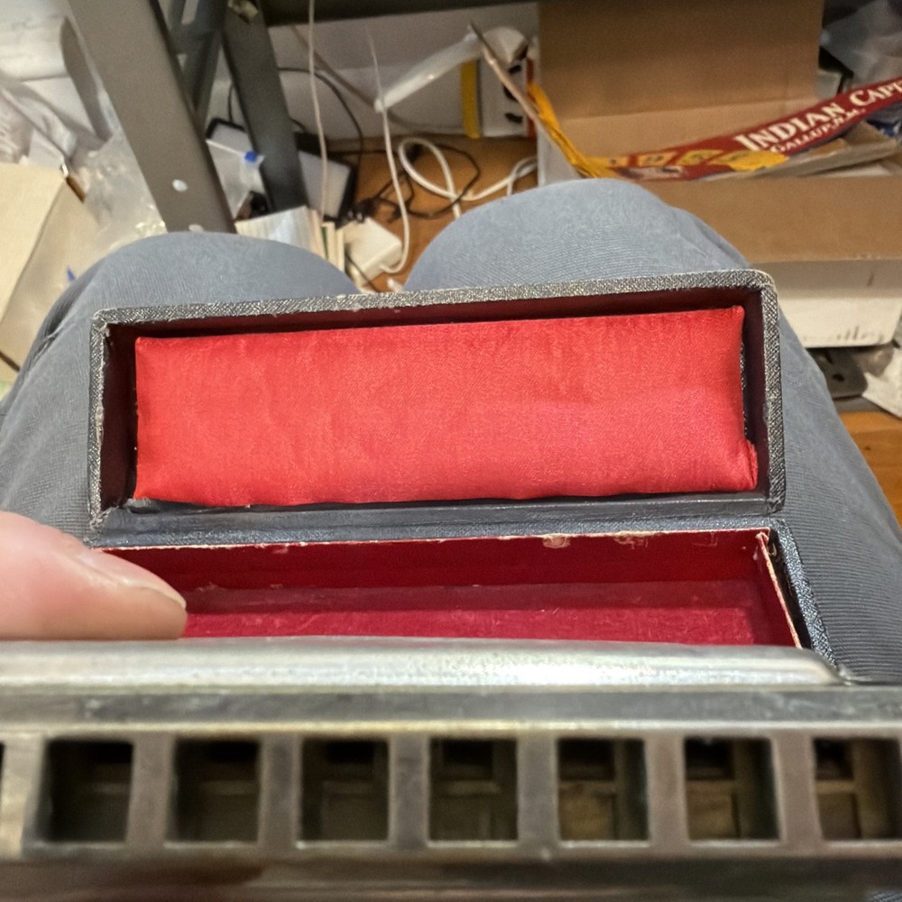the chromonica Chromatic Harmonica c with case Germany