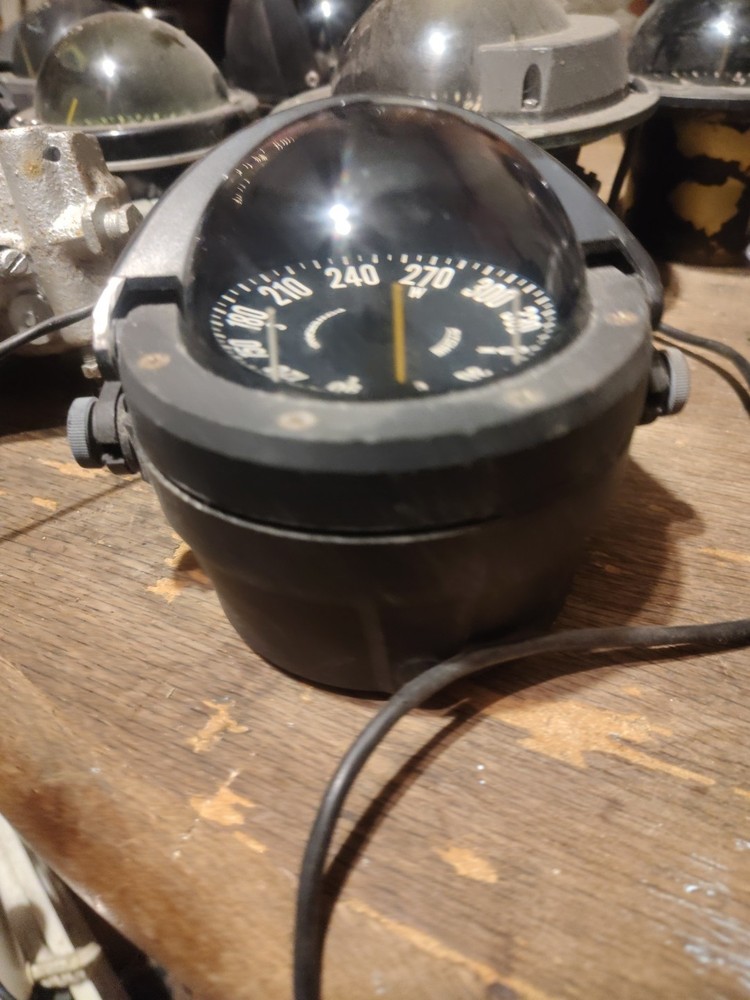 Richie Compass B80