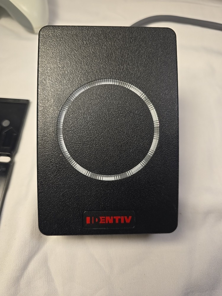 IDENTIV uTrust TS Reader 8120ABP0000 BASE LFONLY - Used