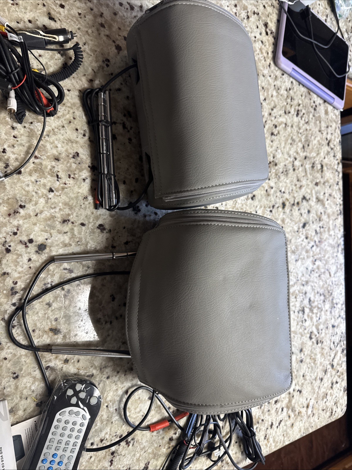 2 XTRON 7” Headrest HD TV Monitors With DVD Players USB/SD For UNIVERSAL Works