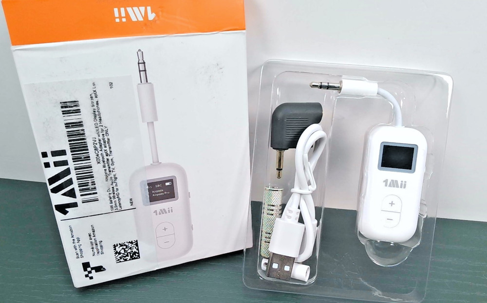 1Mii - SafeFly Dual - Bluetooth 5.3 Adapter - Bluetooth Transmitter w/Screen