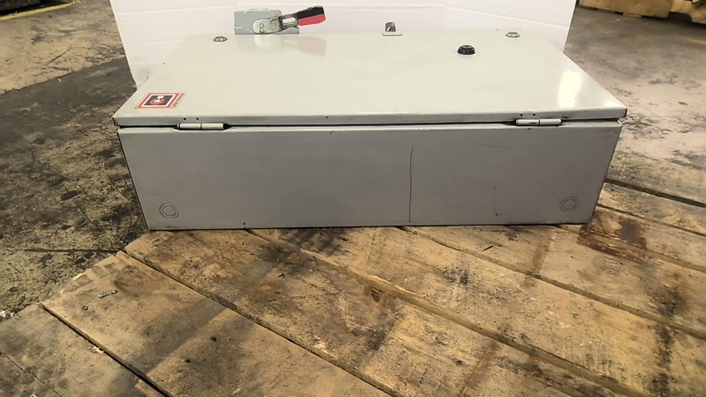 Cutler-Hammer ECN1831CAA Electrical Enclosure