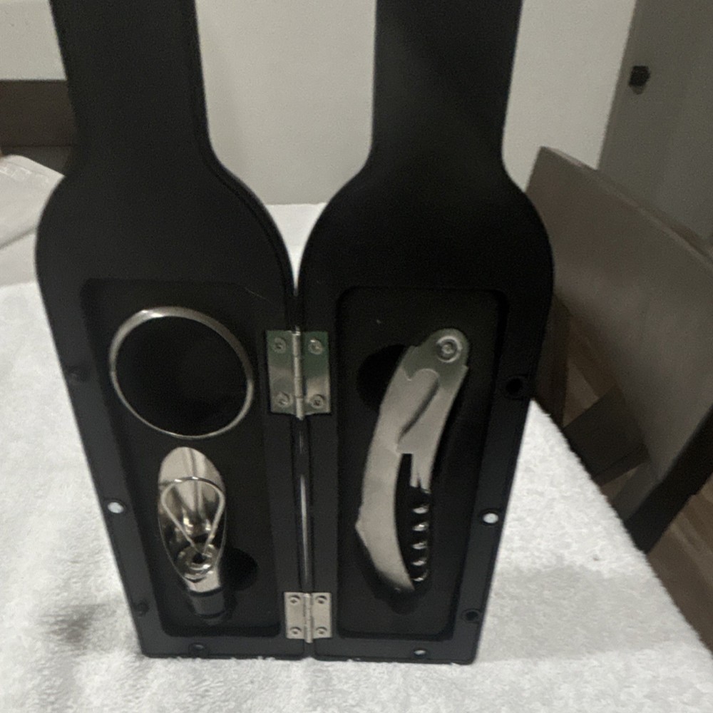 Black Bottle Shaped Bartender Kit..Rooster Pattern with Corkscrew & Wine Pourer