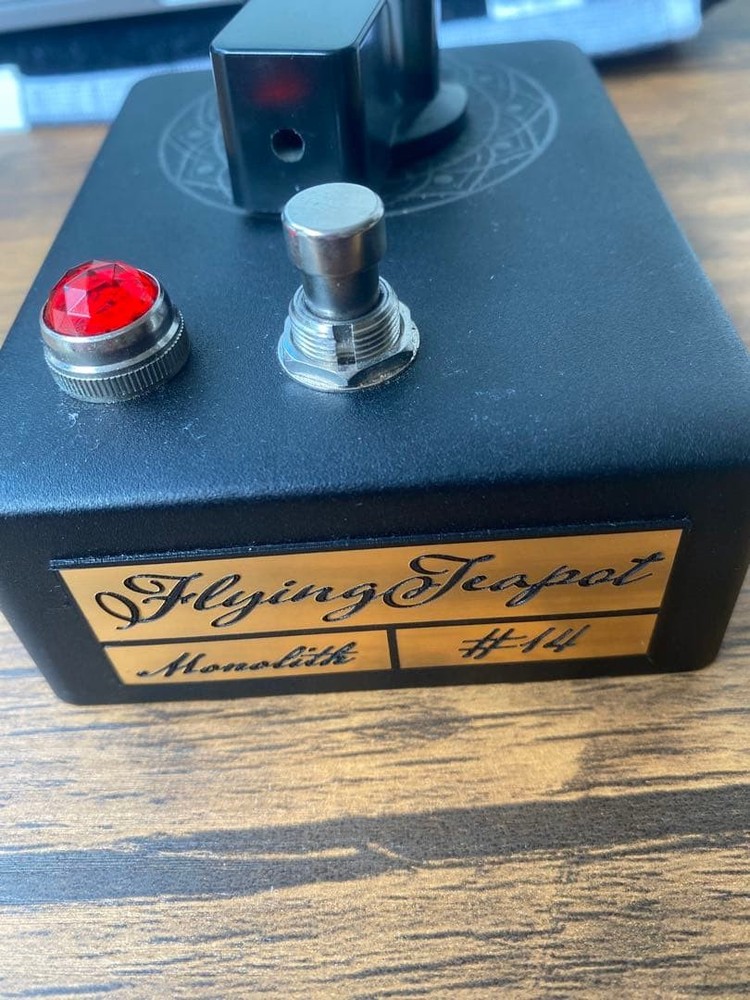 Flying Teapot Monolith Fuzz