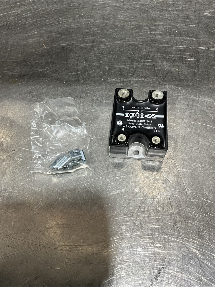 Opto 22 240D10-7 Solid State Relay NOS