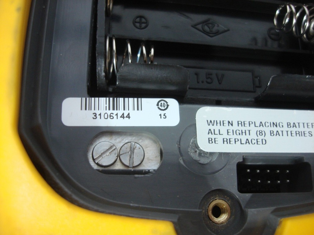 Fluke 719 Pro 300G Pressure Calibrator w/ Case
