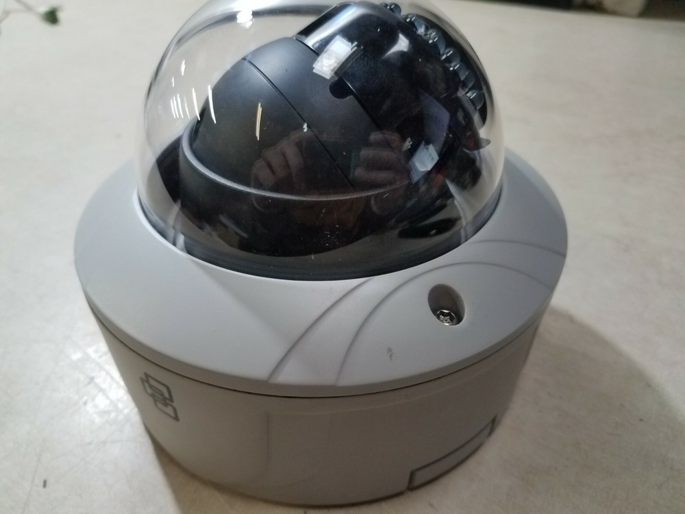 Interlogix Security Camera TVD-M3225V-2-N TruVision Dome UNTESTED