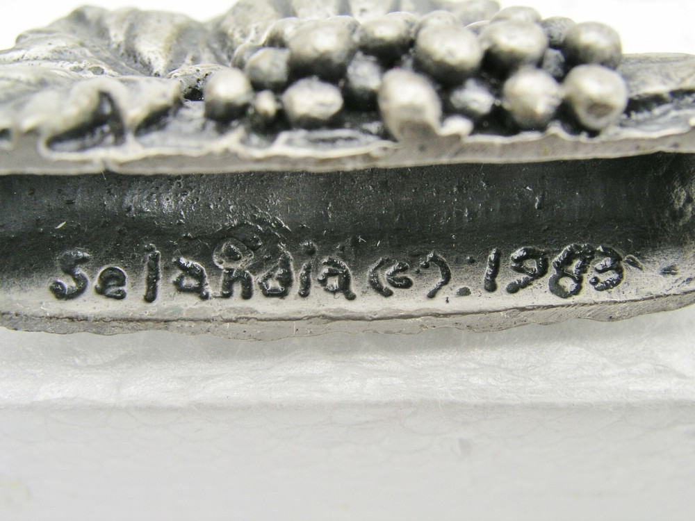 SELANDIA SILVERPLATED PLACE CARD HOLDERS - SET OF (4) - GRAPE & LEAF DESIGN 1983