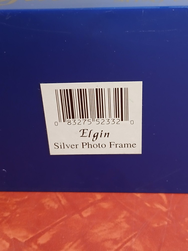 Vintage ELGIN Mini PHOTO FRAME Clock Quartz IOB