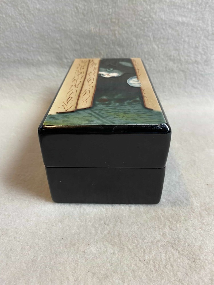 Black Lacquer Cat Rectangle Shaped Trinket Box
