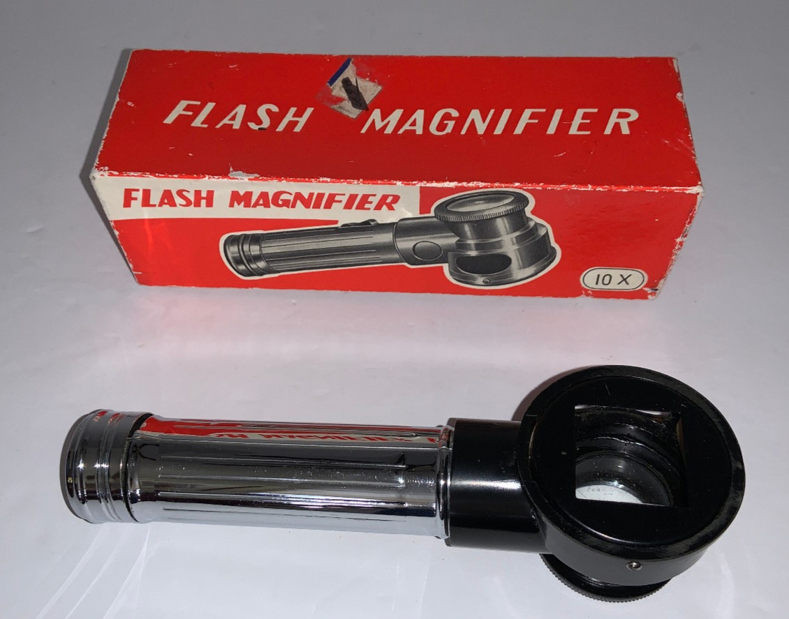 Vintage NOS Flash Light Magnifier 10x