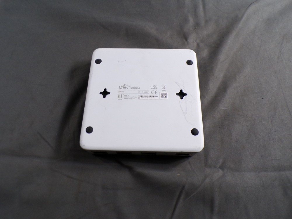 UBIQUITI NETWORKS UAP-AC-PRO