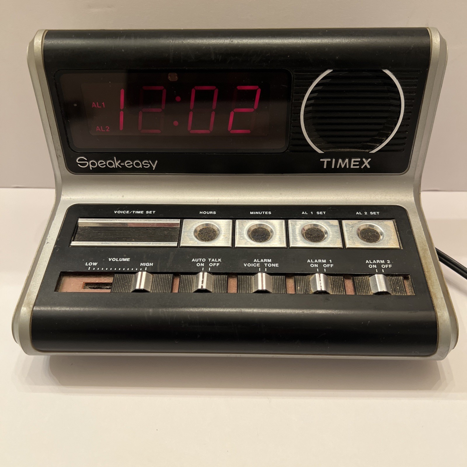 VTG Timex Speak-Easy Talking Alarm Clock LED Display 7001 Flickers AS-IS