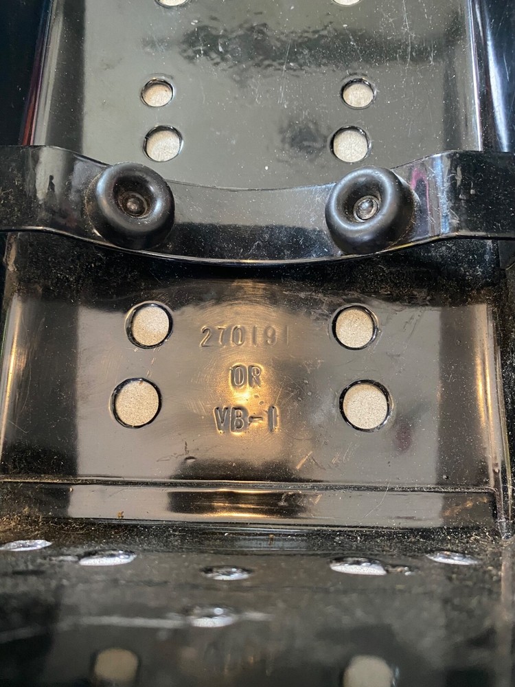 Metal Vehicle Fire Extinguisher Bracket