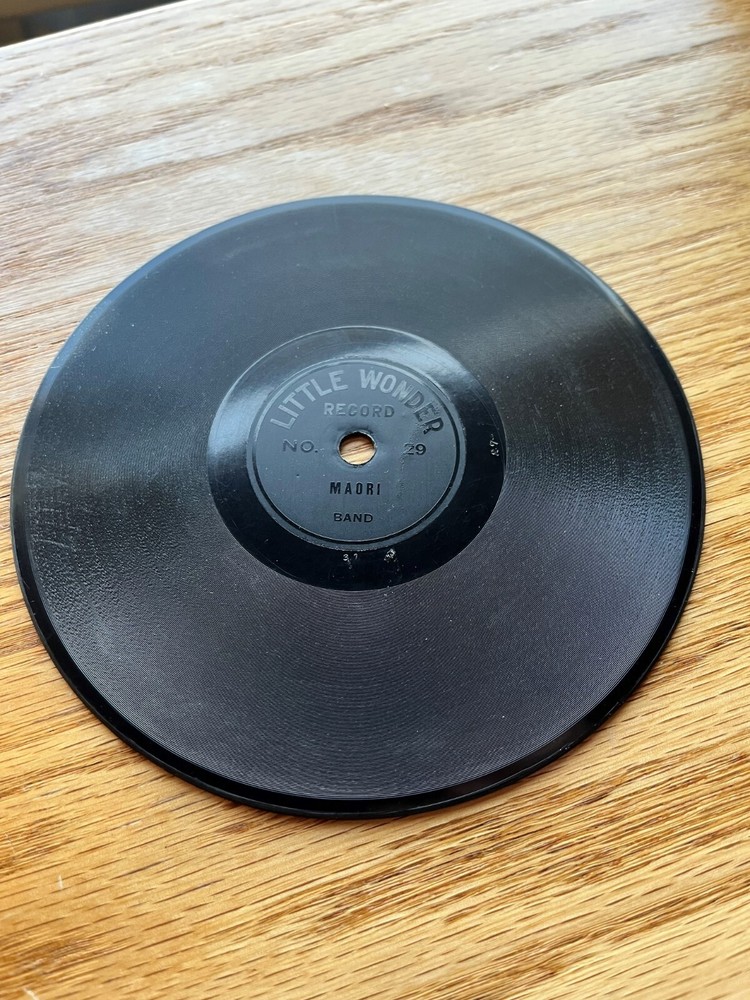 Little Wonder Record - 29 - Maori - READ