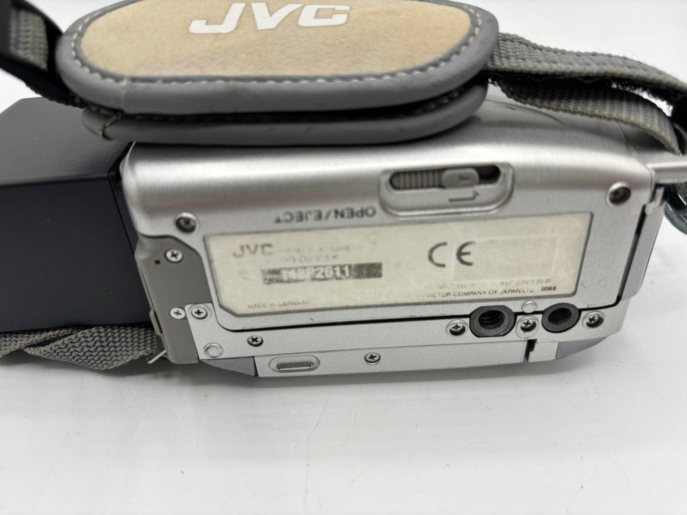 JVC GR-D200EK Handheld MiniDV Camcorder Silver