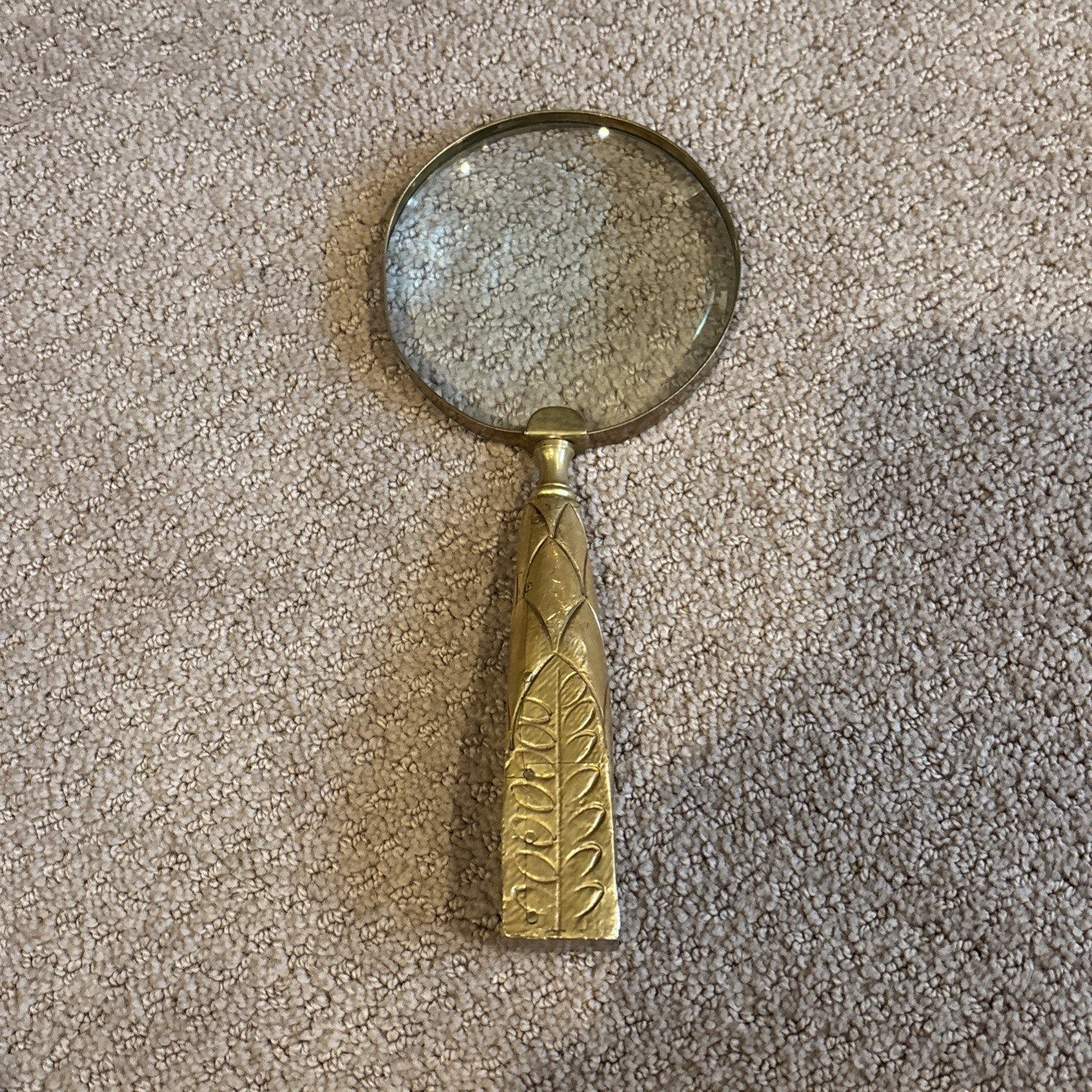 Vintage Handheld Brass Magnifying Glass 5 Inch Lens Gorgeous