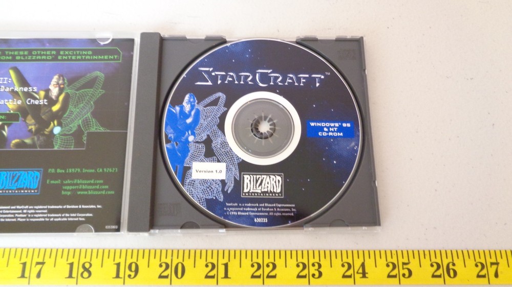 Starcraft Version 1 CD-ROM Computer Game Blizzard Entertainment 1998