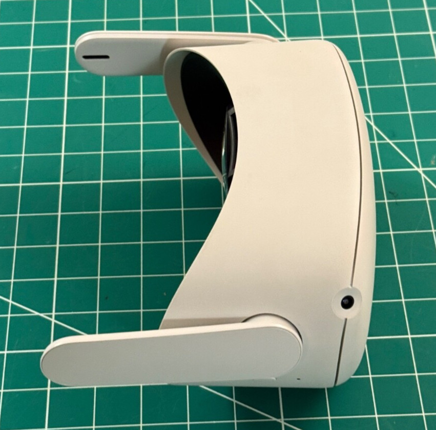 Oculus Meta Quest 2 VR Replacement Headset Only 64GB Fully tested and Functional