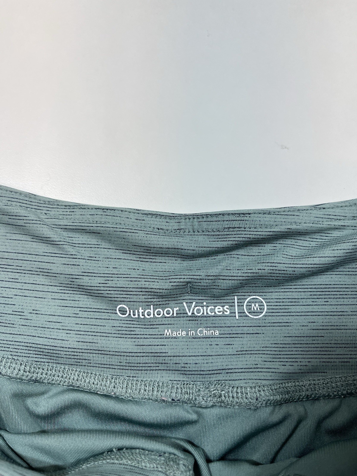 Green Outdoor Voices Athletic Gym Training Shorts Women's Size M Medium